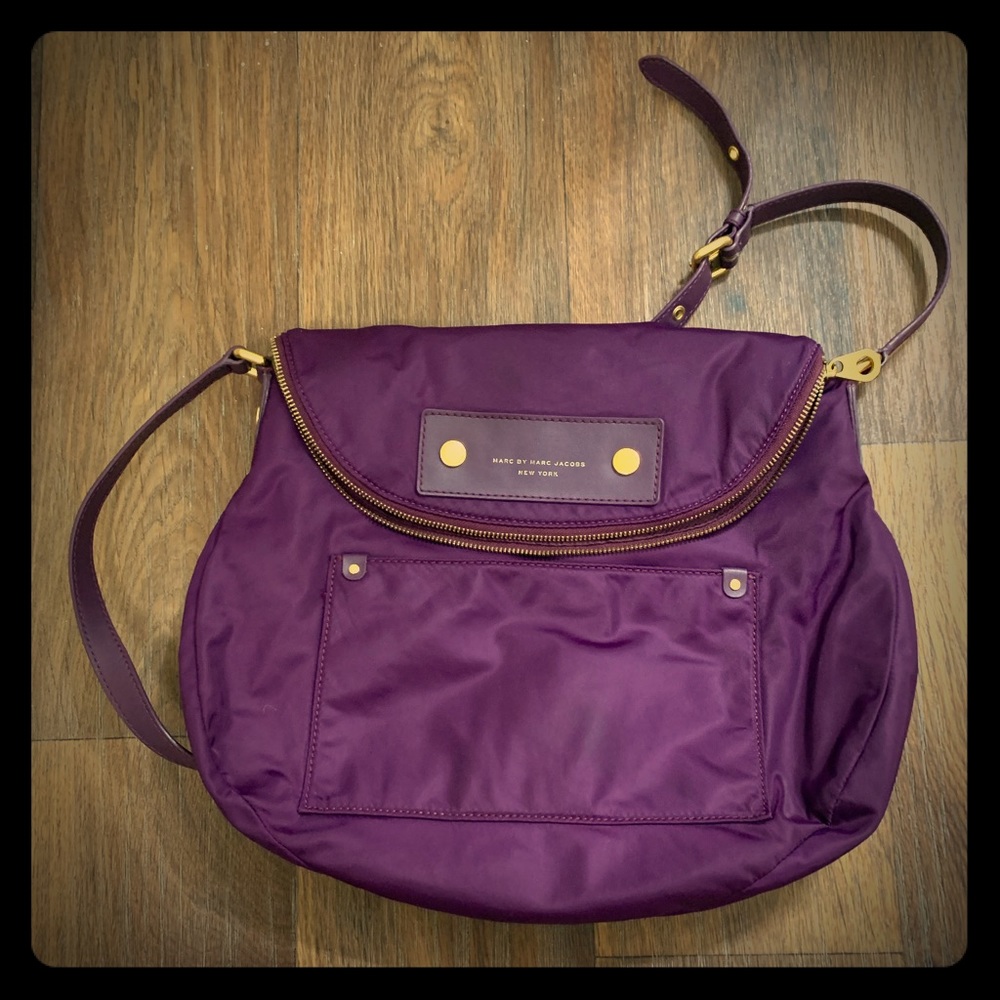 Marc by MJ Preppy Natasha Large Nylon Crossbody a little mark on last foto